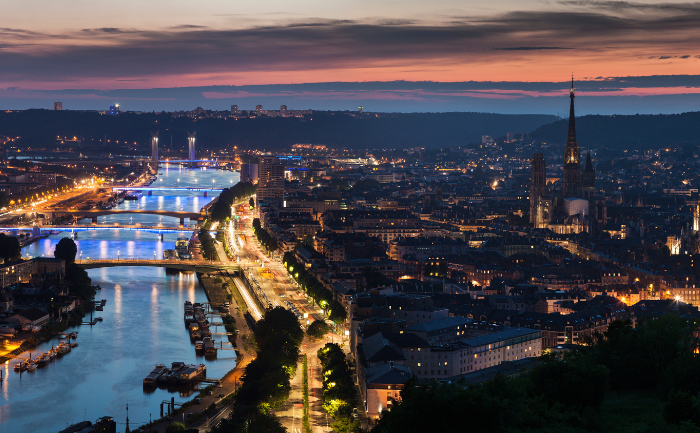 Imagem aérea de Rouen na Normandia